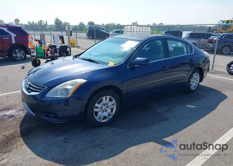 2010 Nissan Altima 2.5 S z USA, uszkodzony, nr VIN 1N4AL2AP5AN440101